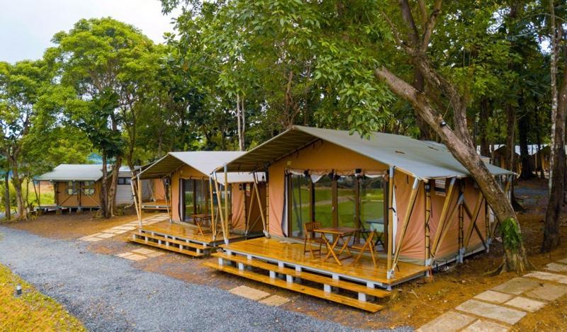 Carles Solina Beach & Nature Resort מראה חיצוני תמונה